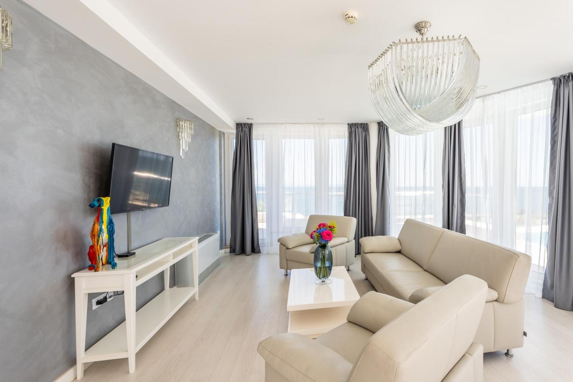 The Lodge Summer Apartments Sozopol Esterno foto